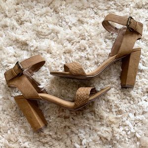 Brown Strappy Sandal w/ Chunky Heel